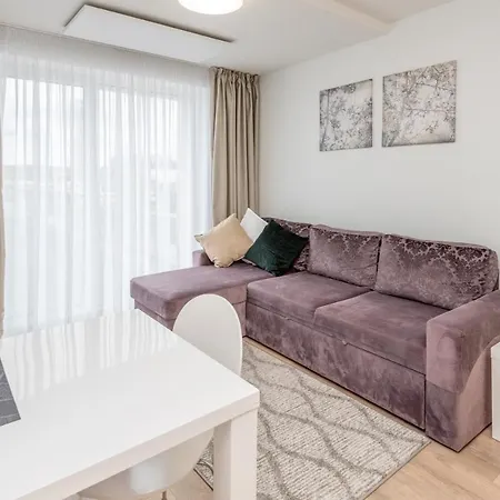 Maluno Apartment *